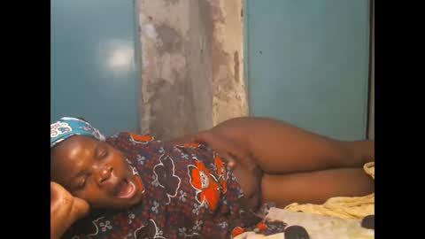 Snapshot of sexy_lunah chatting on 12-14-25, 07:51 sexy_lunah online show from 12-14-25, 07:51