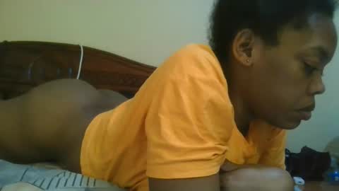 sexy_lyna online show from 10-28-25, 09:06