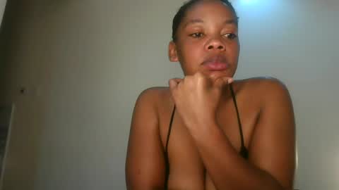 sexy_lyna online show from 07-10-26, 11:24