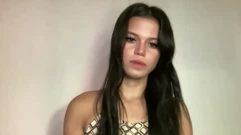 Snapshot of sexy_maevemorexxx chatting on 04-27-26, 05:38 Nicole online show from 04-27-26, 05:38