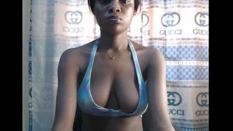 Snapshot of sexy_mariax chatting on 12-16-24, 08:52 Debby online show from 12-16-24, 08:52