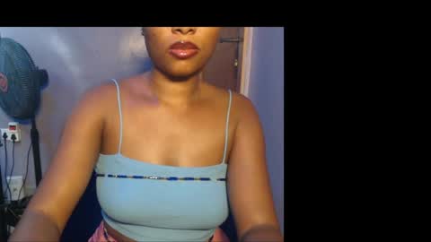 Snapshot of sexy_mariax chatting on 05-27-26, 06:54 Debby online show from 05-27-26, 06:54