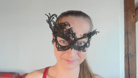 Snapshot of sexy_marlen chatting on 01-13-25, 01:39 Marlen online show from 01-13-25, 01:39