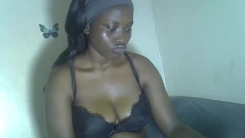 Snapshot of sexy_marline chatting on 05-16-26, 01:43 sexy_marline online show from 05-16-26, 01:43