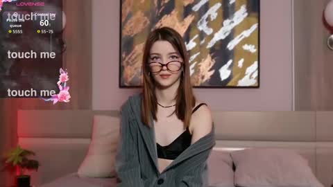 Alison online show from 11-28-25, 01:58