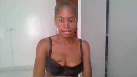 Snapshot of sexy_michelle1 chatting on 09-19-25, 12:39 sexy_michelle1 online show from 09-19-25, 12:39
