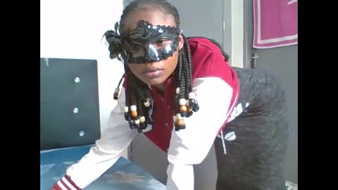 mimi online show from 04-16-26, 06:52