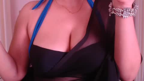 Snapshot of sexy_myra18 chatting on 07-07-26, 03:53 myra online show from 07-07-26, 03:53