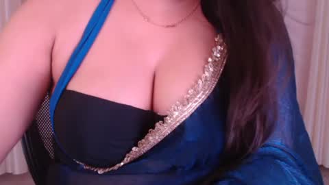 Snapshot of sexy_myra18 chatting on 07-15-26, 04:40 myra online show from 07-15-26, 04:40