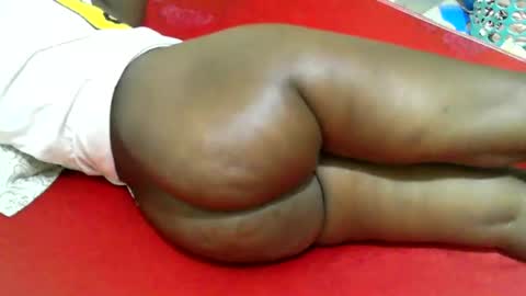 Sexy Quincy online show from 02-05-25, 01:58