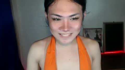 Snapshot of sexy_rc18 chatting on 01-22-25, 02:48 RC online show from 01-22-25, 02:48