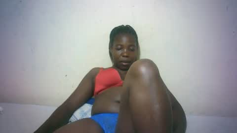 sexy_sandrah online show from 12-04-25, 07:00