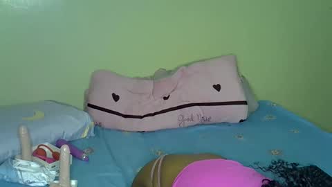 sexy_shan09 online show from 11-17-25, 02:50