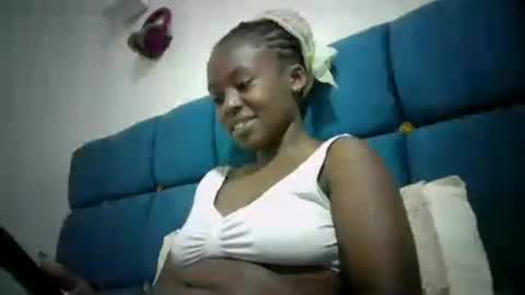 Snapshot of sexy_skyllah chatting on 06-28-26, 11:05 sexy_skyllah online show from 06-28-26, 11:05