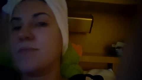 Slimm online show from 12-18-24, 03:33