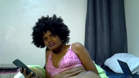 Snapshot of sexy_vero01 chatting on 06-19-26, 06:56 sexy_vero01 online show from 06-19-26, 06:56