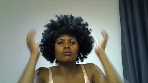 Snapshot of sexy_vero01 chatting on 06-21-26, 07:55 sexy_vero01 online show from 06-21-26, 07:55