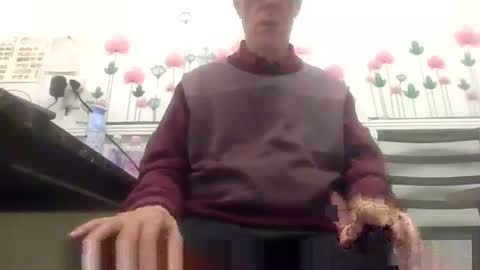 Daddy online show from 10-28-25, 02:15