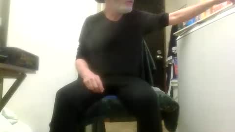 Daddy online show from 04-19-26, 12:04