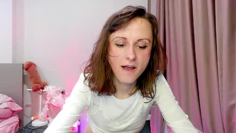 Snapshot of sexy_wise_kind chatting on 06-08-26, 01:28 Mandy Green online show from 06-08-26, 01:28