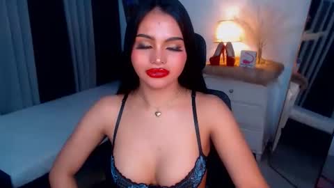 Snapshot of sexyadrianaqueents chatting on 01-27-25, 10:38 YOUR MISTRESS GODDESSS ADRIANA online show from 01-27-25, 10:38