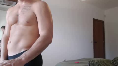 Snapshot of sexyandmarried chatting on 10-18-25, 11:00 sexyandmarried online show from 10-18-25, 11:00