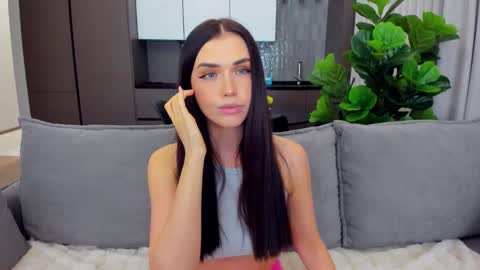 Lou online show from 02-08-25, 08:53