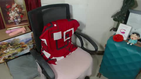 Chloe online show from 02-14-25, 10:14