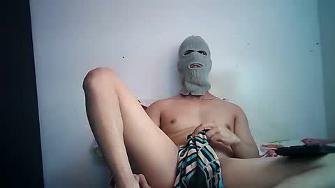 Snapshot of sexyatrevidoo chatting on 01-17-25, 12:42 SesyMen online show from 01-17-25, 12:42