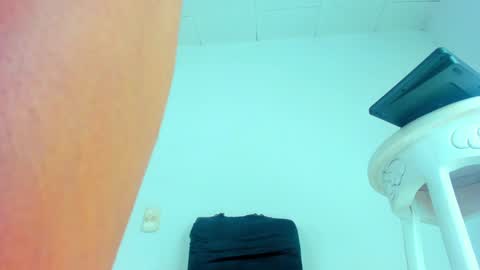 Snapshot of sexybabgirl chatting on 12-22-24, 04:27 SexyBabyGirl online show from 12-22-24, 04:27