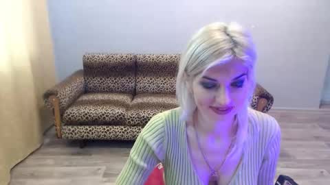 sexybeatriice online show from 12-23-25, 07:17