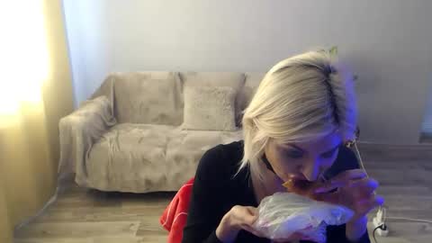 sexybeatriice online show from 03-31-26, 06:25