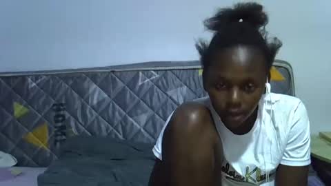 Snapshot of sexybeiby1 chatting on 02-10-26, 05:17 sexybeiby1 online show from 02-10-26, 05:17