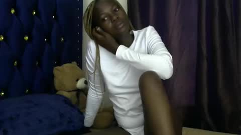 Sexybilha483 online show from 11-23-25, 01:33