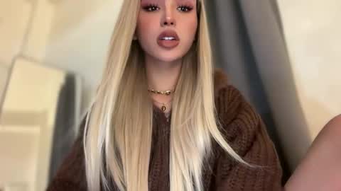 Seraphina Blaze online show from 04-02-26, 10:24