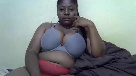 Snapshot of sexyboobies25 chatting on 03-10-25, 04:07 sexyboobies25 online show from 03-10-25, 04:07