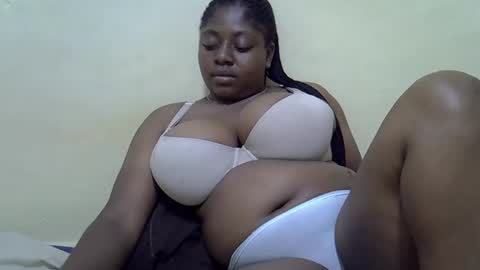 Snapshot of sexyboobies25 chatting on 03-10-25, 10:37 sexyboobies25 online show from 03-10-25, 10:37