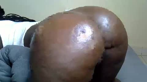 Snapshot of sexybooty_4545 chatting on 10-13-25, 01:16 sexybooty_4545 online show from 10-13-25, 01:16