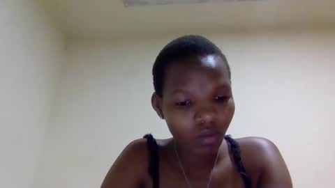 Snapshot of sexybrown14 chatting on 09-16-25, 09:43 Essy online show from 09-16-25, 09:43