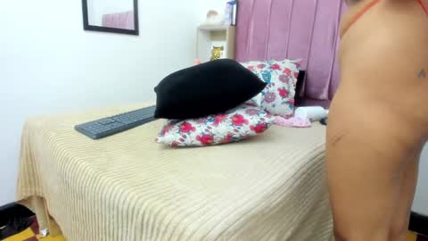 Snapshot of sexybrown_2005 chatting on 12-27-24, 03:20 sexybrown_2005 online show from 12-27-24, 03:20