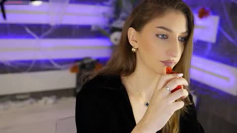 Snapshot of sexycelline chatting on 10-30-25, 05:42 Celline online show from 10-30-25, 05:42