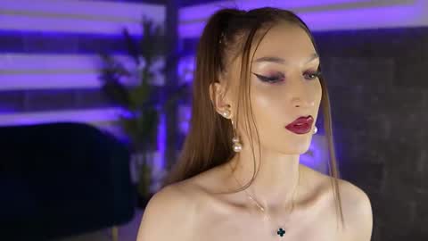 Snapshot of sexycelline chatting on 12-16-25, 05:34 Celline online show from 12-16-25, 05:34