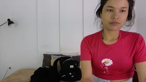 chanell and yina online show from 02-26-26, 01:43