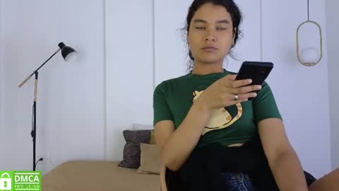 Snapshot of sexychanell_18 chatting on 06-27-26, 01:39 chanell and yina online show from 06-27-26, 01:39