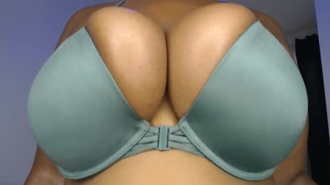 Snapshot of sexychocco_ chatting on 05-28-26, 05:16 sexychocco online show from 05-28-26, 05:16
