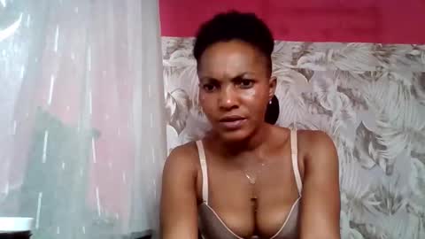 Snapshot of sexydoll32 chatting on 06-05-26, 07:47 sexydoll32 online show from 06-05-26, 07:47