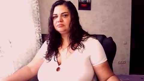 Snapshot of sexydollywoman chatting on 11-29-25, 09:12 sexydollywoman online show from 11-29-25, 09:12