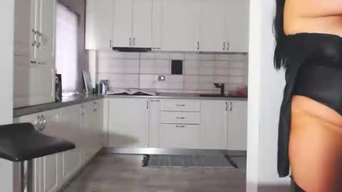 Snapshot of sexydomina chatting on 02-12-25, 08:59 sexylady online show from 02-12-25, 08:59