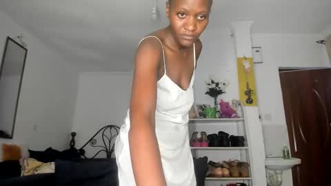Snapshot of sexydotty382074 chatting on 05-08-26, 09:36 sexydotty382074 online show from 05-08-26, 09:36