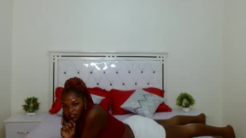 Snapshot of sexyebony256 chatting on 02-21-25, 03:32 SexyEbony online show from 02-21-25, 03:32